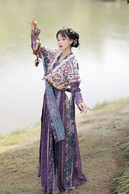 Qingdai 青黛 - Tang Dynasty Style Beizi Qiyao Ruqun