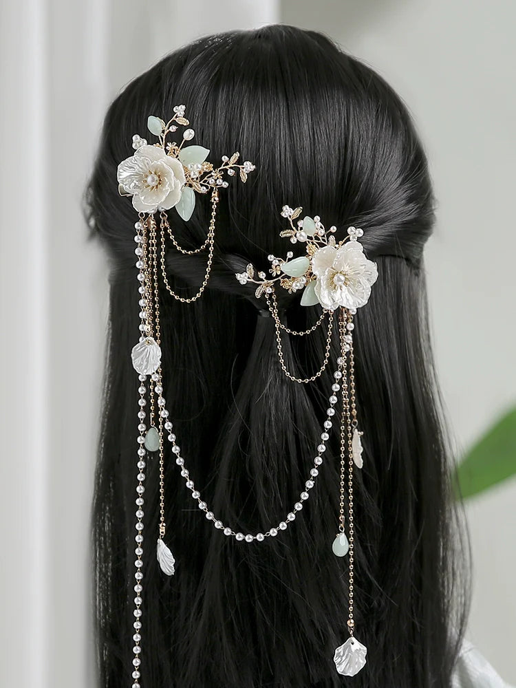 Back Hair Pin: Gardenia