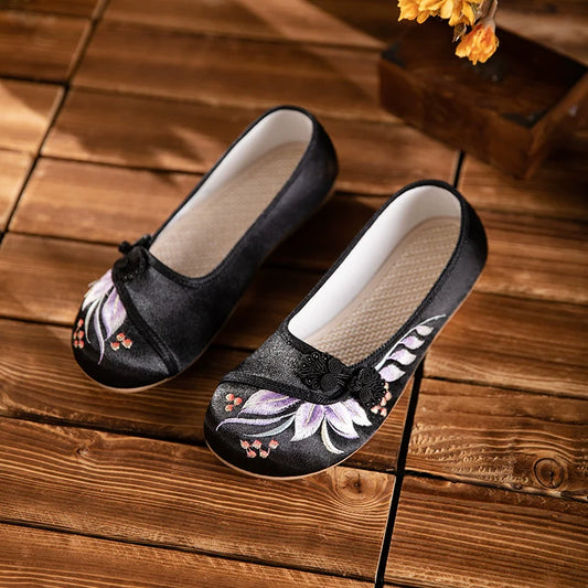 Brielle - Embroidered Chinese Style Shoes