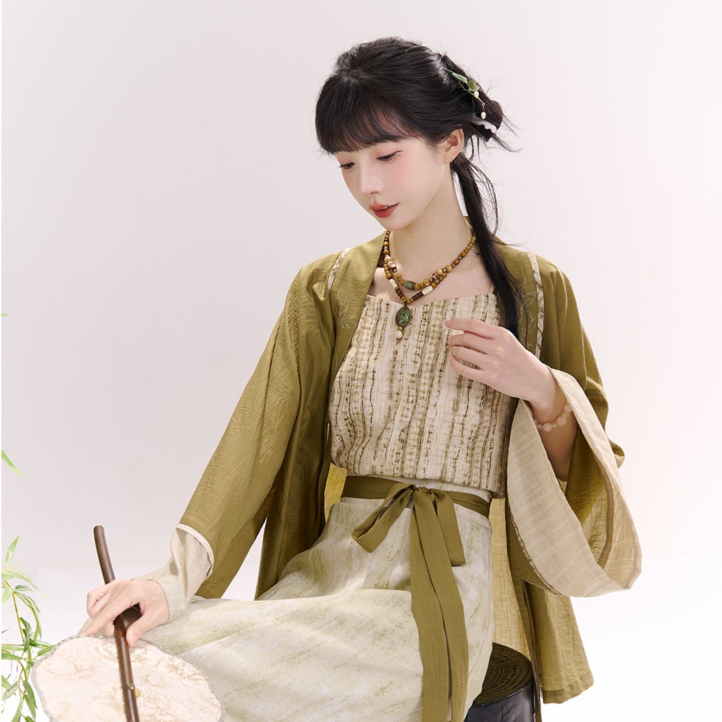 Unknown Spring 不知春 - New Chinese Style Song Dynasty Hanfu