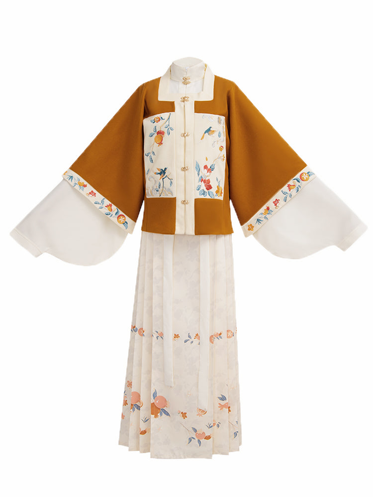 Pistachio 开心果 - Square Collar Top & Mamianqun Ming Dynasty Hanfu Set