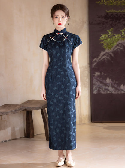 Years of Agarwood 岁月沉香 - Short Sleeve Old Shanghai Retro Style Navy Cheongsam