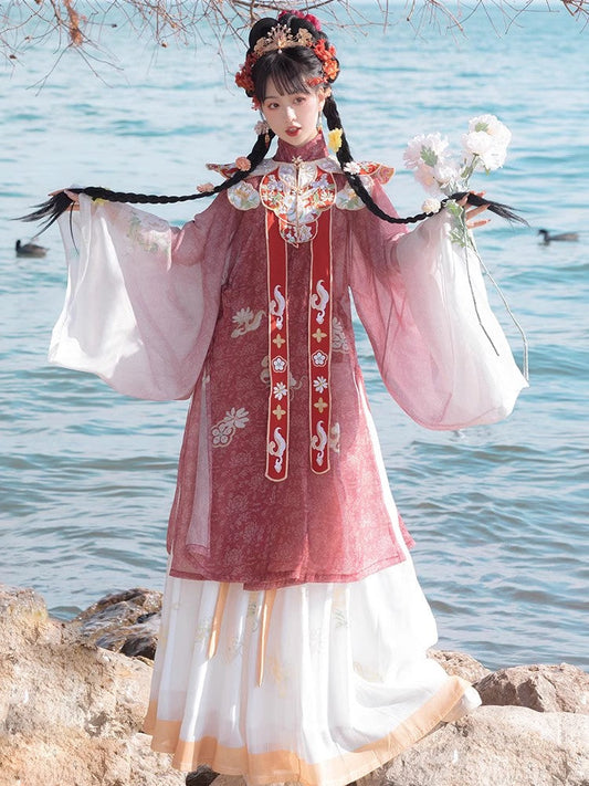 Qing Luo 卿落 - Cloud Collar & Pleated Skirt Ming Dynasty Hanfu Set