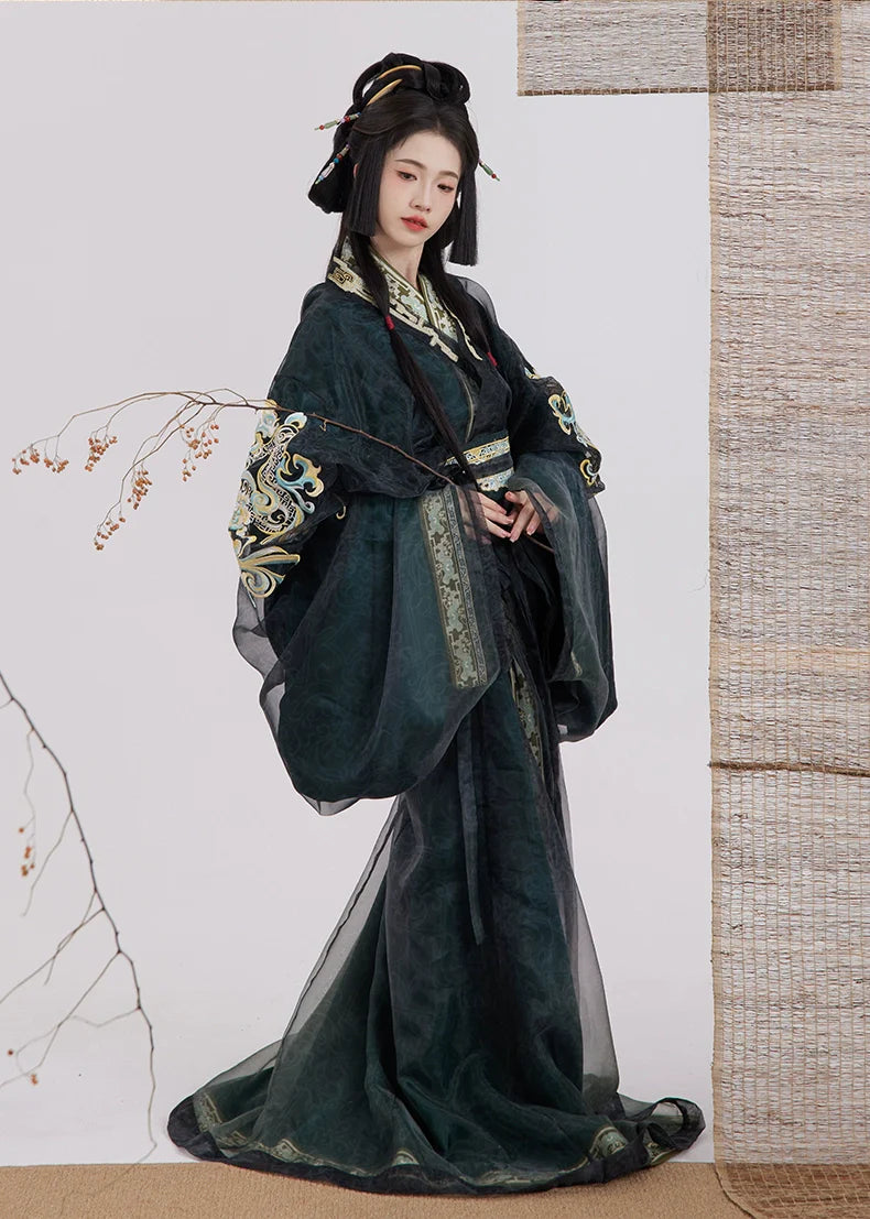 Imperial - Female Warring States and Han Dynasty Straight Hem Robe