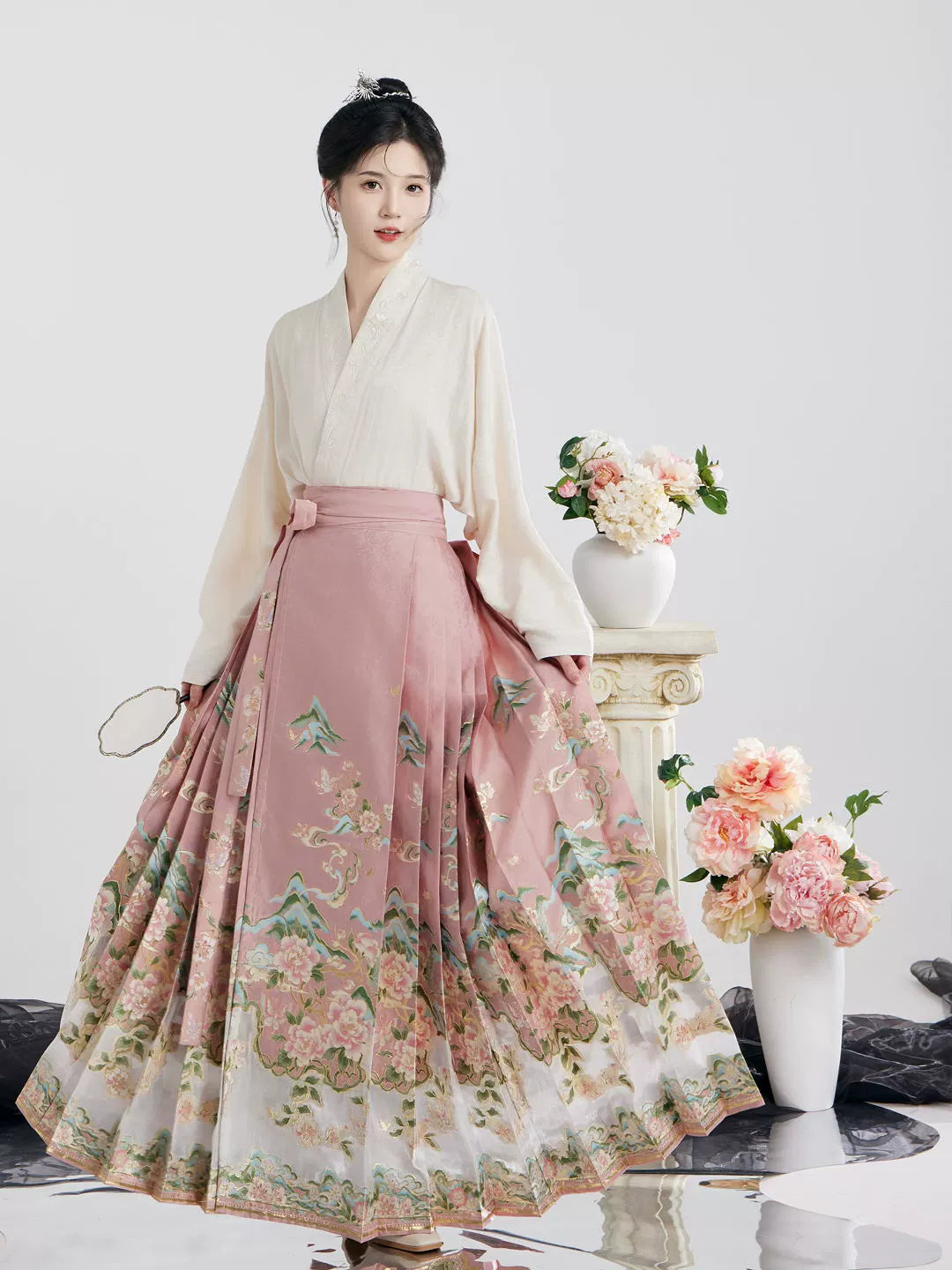 Ming Dynasty Modern Hanfu, Mamianqun, Butterfly Valley 江山花蝶