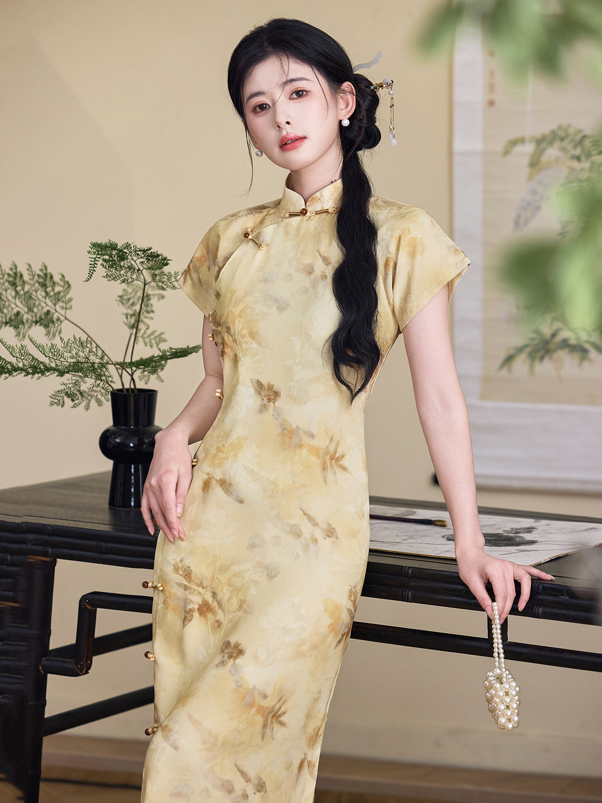 Golden Jade - Short Sleeve Vintage Style Long Cheongsam