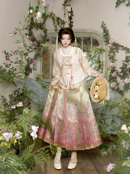 Burning Peach Blossom 桃花灼灼 - Ming Dynasty Mamianqun Modern Hanfu for Spring (Preorder)