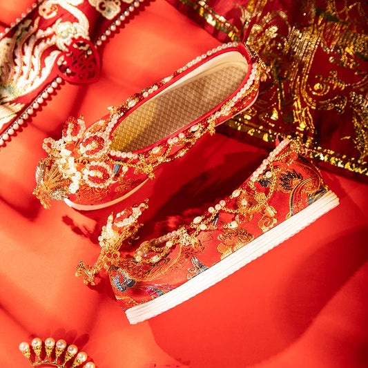 Fragrant Flowers - Embroidered Hanfu Bridal Shoes