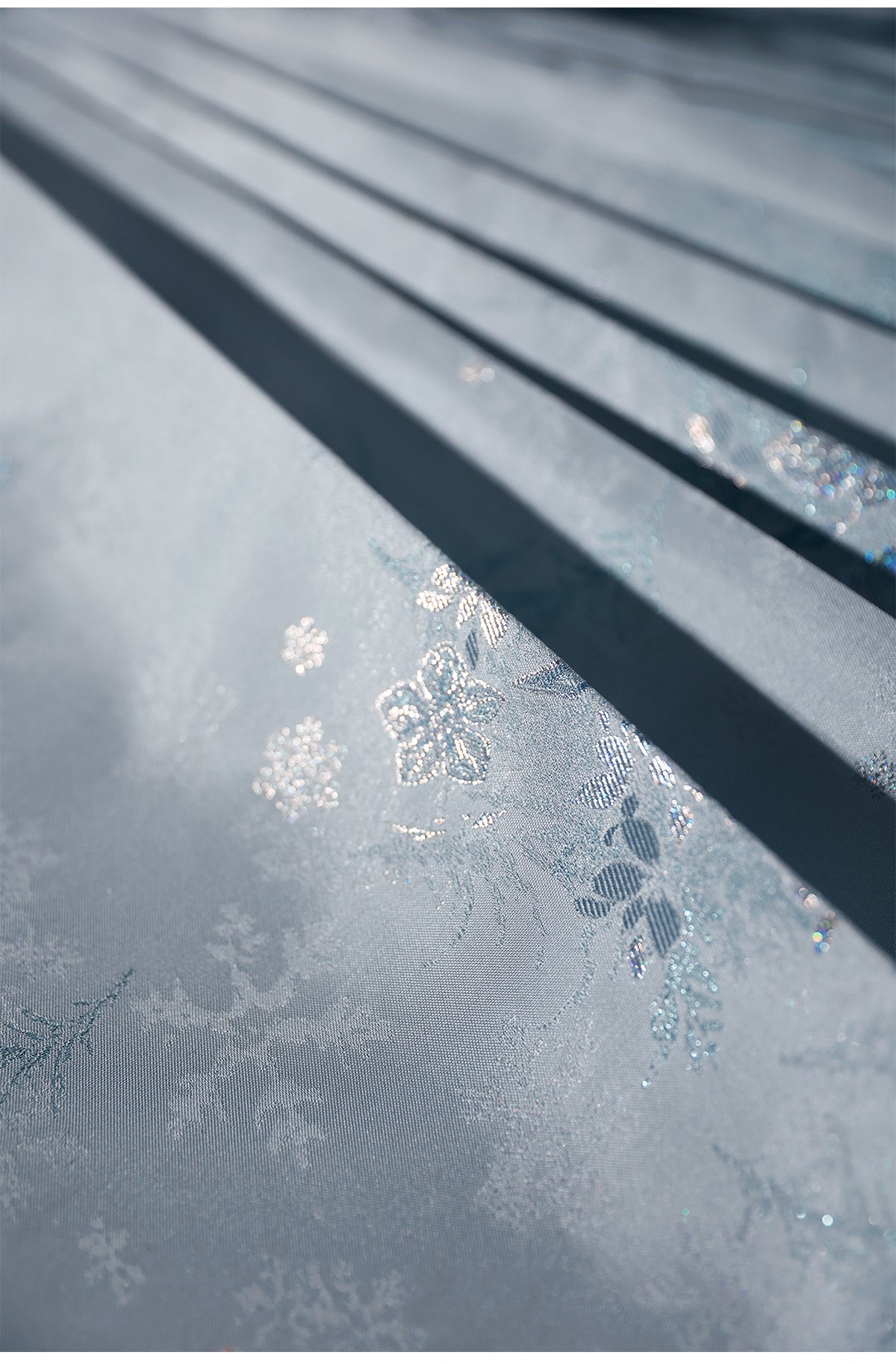 Frost and Snow 霜雪 - New Chinese Style Ming Dynasty Top and Mamianqun Set (Preorder)