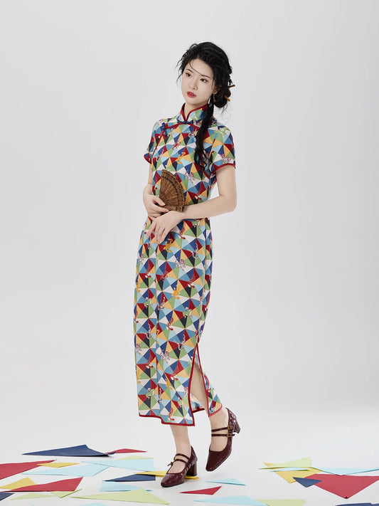Five Poisons Picture 五毒图 - Short Sleeve Long Cheongsam (Preorder)