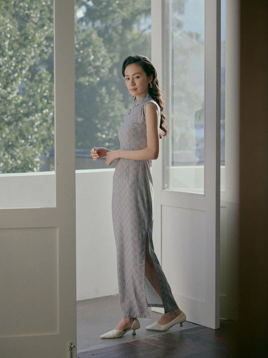 Fang Yu 方玉 - Spring and Summer Short Sleeve Hong Kong-Style Cotton Cheongsam (Preorder)