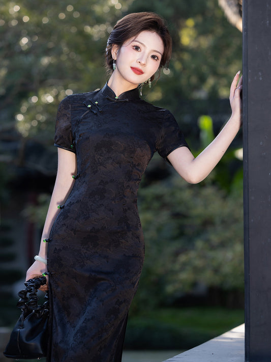 Phantom Flower Shadow 幽花暗影 - Short Sleeve Black Cheongsam