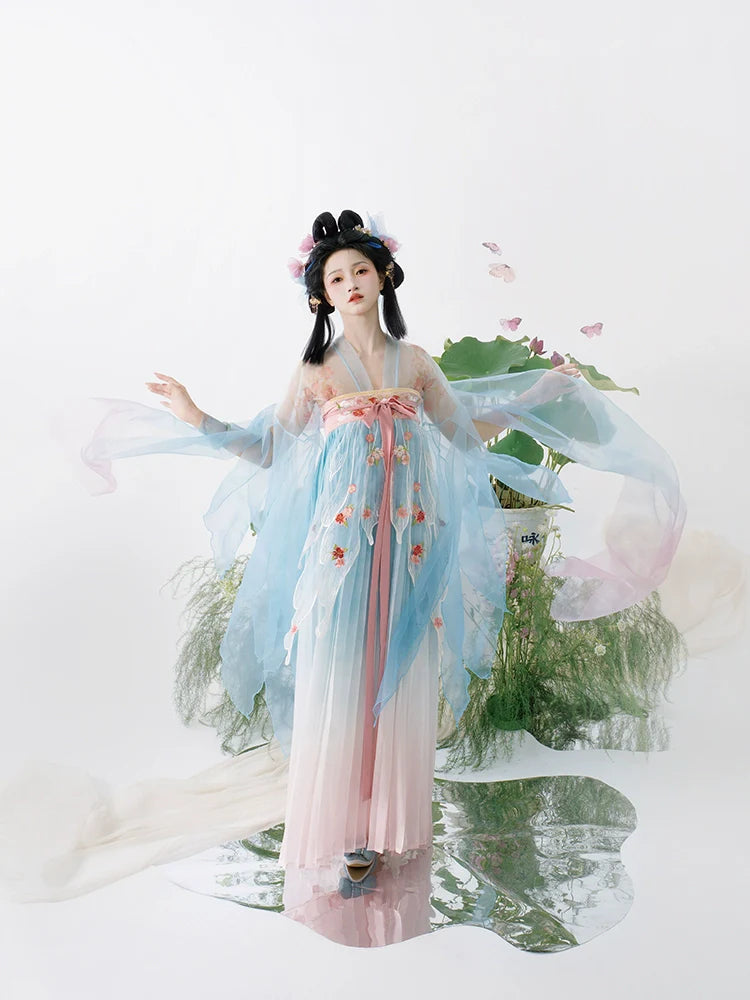 Zhiyi 知意 - Tang Dynasty Style Qixiong Ruqun