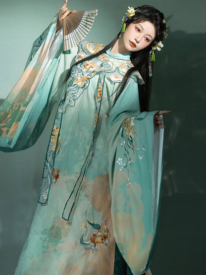 Eastern Palace 東宮 - Cloud Collar & Mamianqun Ming Dynasty Hanfu Set