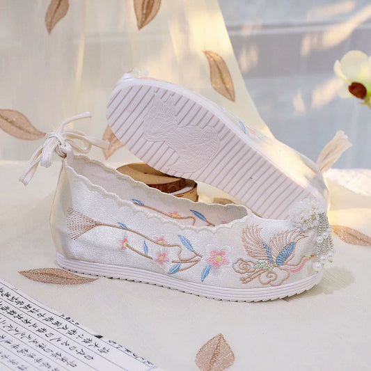Madison - Embroidered Chinese Hanfu Shoes