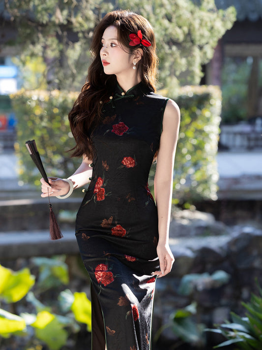 Jade Pillow 玉枕 - Sleeveless Black Flower Long Cheongsam