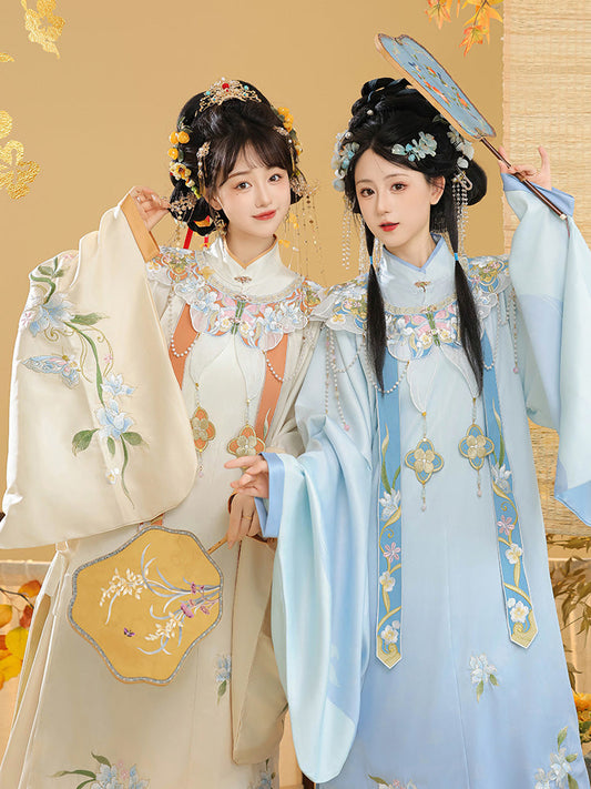 Luzhou 庐州 - Cloud Collar & Mamianqun Ming Dynasty Hanfu Set