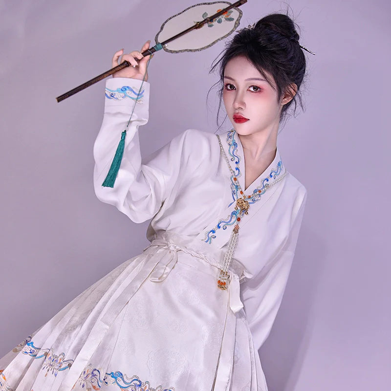 Ming Dynasty x Modern Hanfu: Endless Endeavor 精卫填海