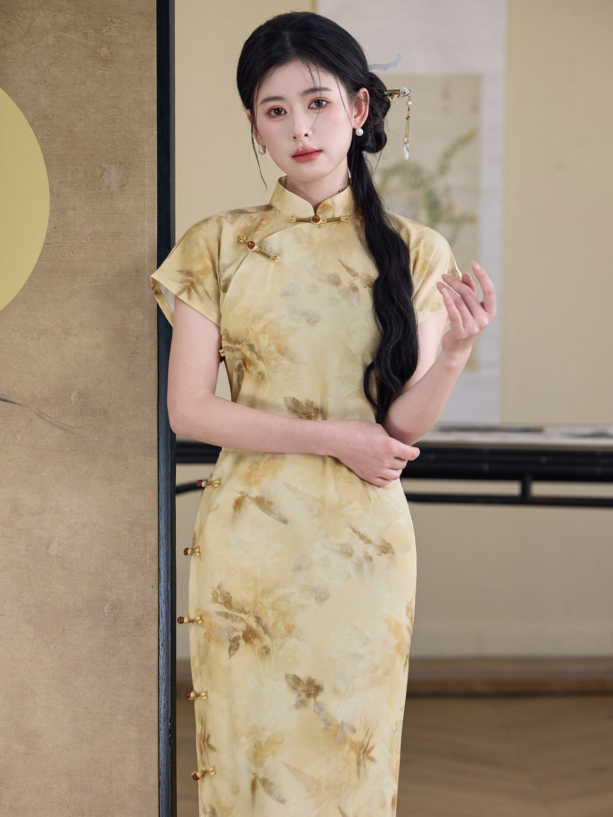 Golden Jade - Short Sleeve Vintage Style Long Cheongsam