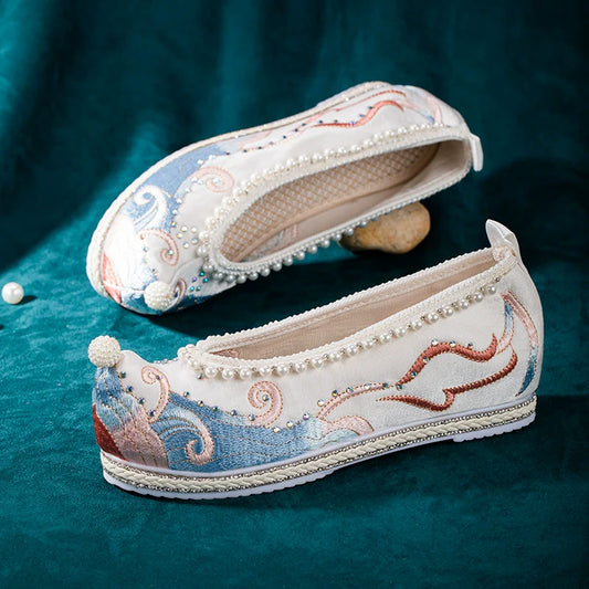 Waves - Embroidered Chinese Hanfu Shoes
