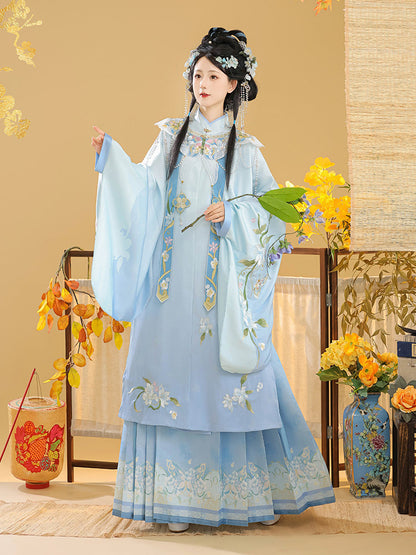 Luzhou 庐州 - Cloud Collar & Mamianqun Ming Dynasty Hanfu Set