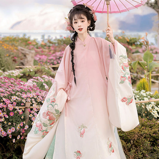 Jade Peach 金镶玉桃 - Cloud Collar & Mamianqun Ming Dynasty Hanfu Set