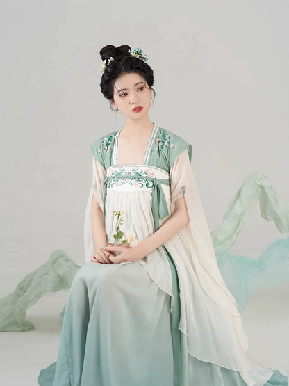 Tang Dynasty JX3 Inspired Modern Hanfu, Qintao 琴桃落歌 (Preorder)