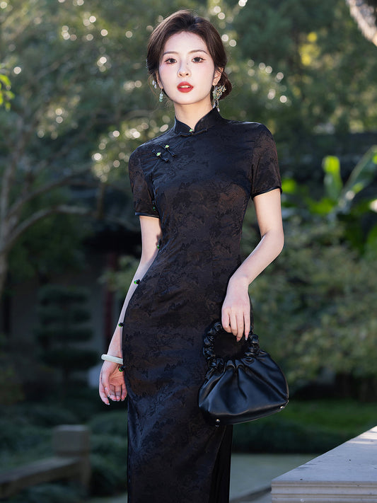 Phantom Flower Shadow 幽花暗影 - Short Sleeve Black Cheongsam