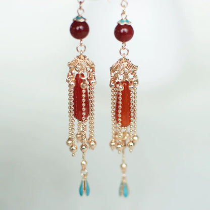 Chinese Wedding Hair Accessories: Colors and Phoenixes