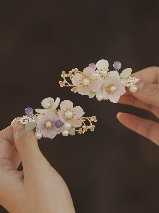 Hair Clips: Flowers