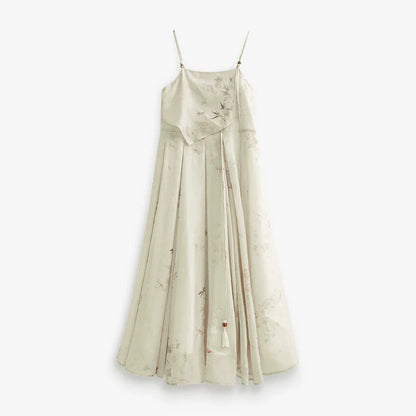 Tang Dynasty x Modern Hanfu: Flower Paper 花笺 (Preorder)