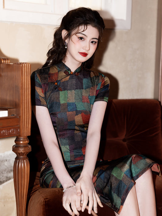 Black Rhyme 黑韵彩格 - Short Sleeve Retro Style Checkered Cheongsam