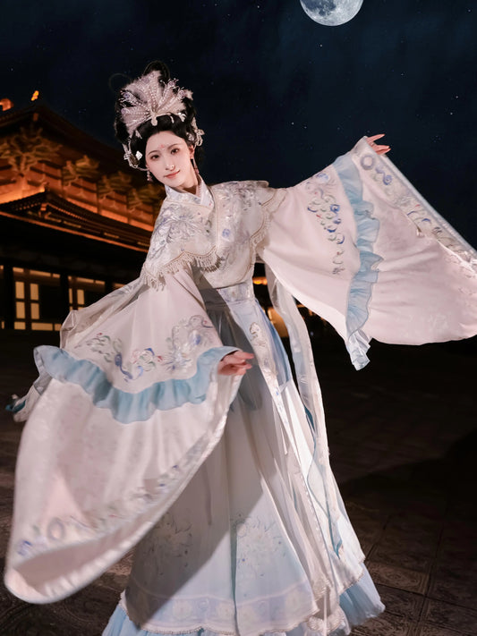 Moon Goddess 月神 - Wei Jin Goddess Style Qiyao Ruqun Mythology Costume (Preorder)