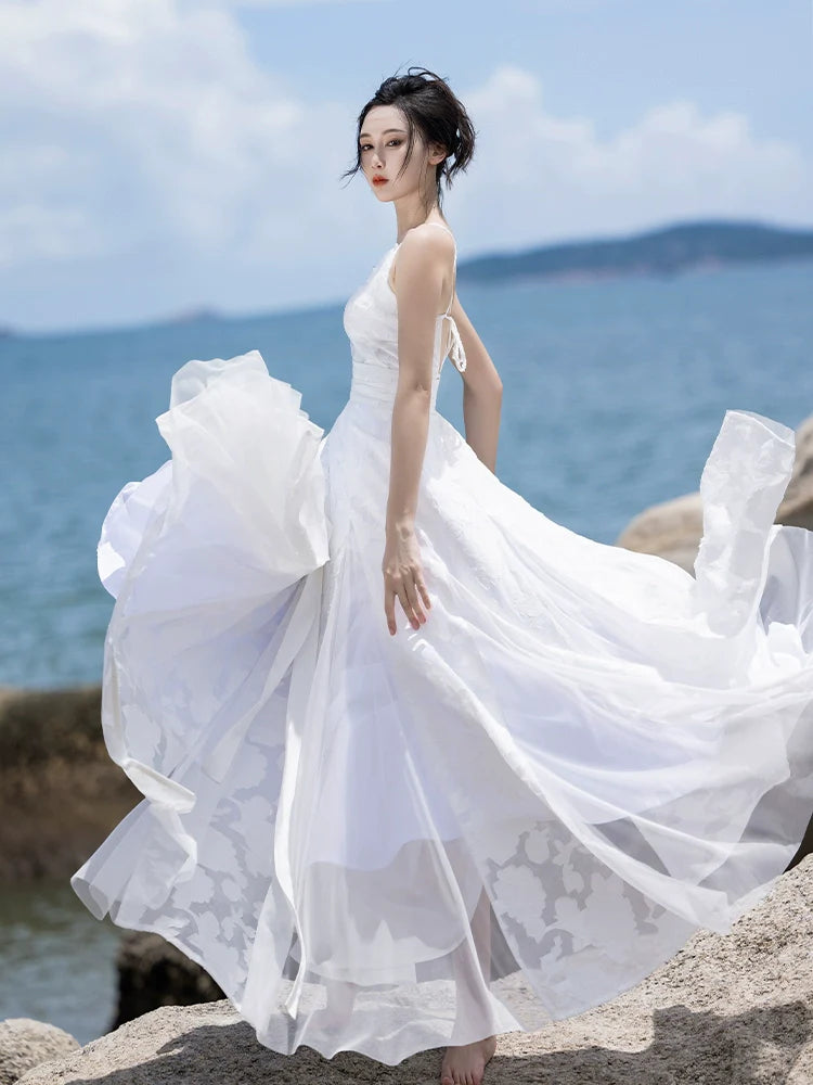 Song Dynasty x Modern Hanfu: Weaving Moon 皎月 (Preorder)