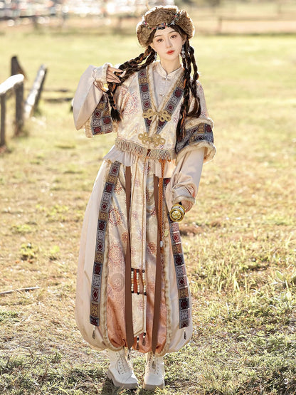 Yaoyue 耀月 - Dunhuang Inspired New Chinese Style Outfit