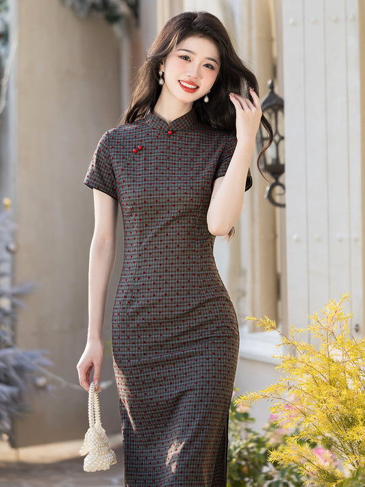 Sweet Heart - Short Sleeve Midi Cheongsam