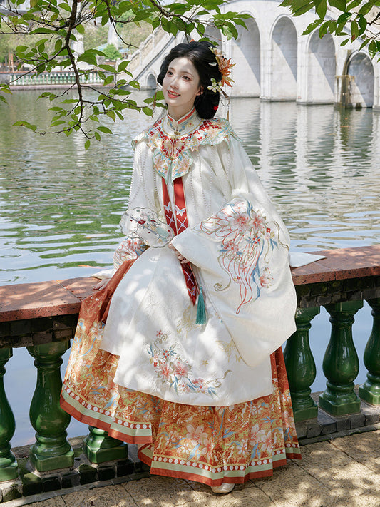 Genie Butterfly 灵花蝶 - Cloud Collar & Mamianqun Ming Dynasty Hanfu Set