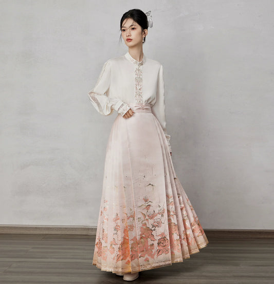 Ming Dynasty Modern Hanfu, Mamianqun, Gilded Rose 玫瑰 (Preorder)