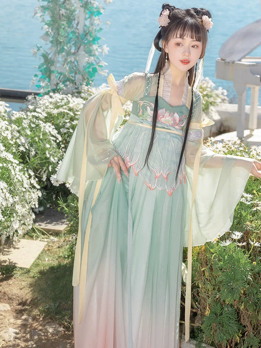 Lotus Fairy 荷花仙子 - Tang Dynasty Style Qixiong Ruqun