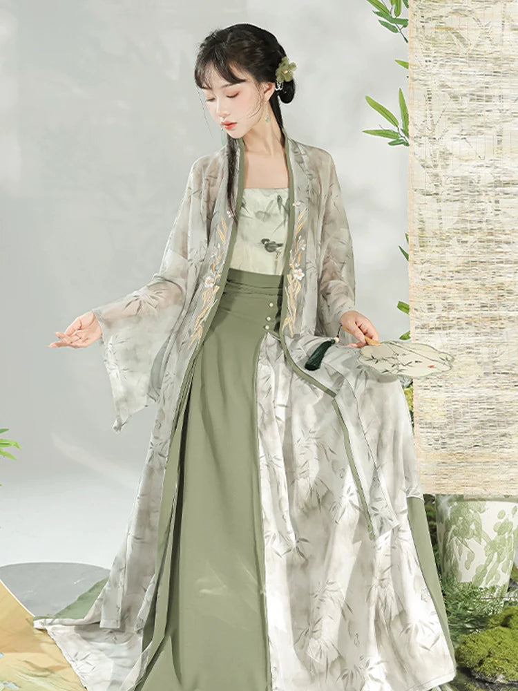 Light Ink Green Bamboo 淡墨青竹 - Modern Song Dynasty Hanfu Outfit