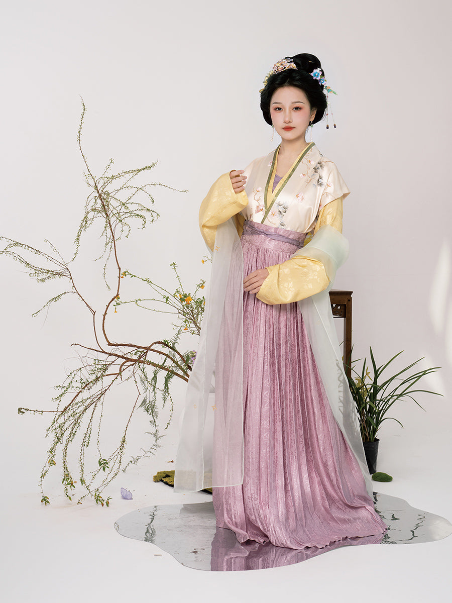 Qiantong 芊桐 - Tang Dynasty Style Beizi Silk and Satin Qiyao Ruqun (Preorder)