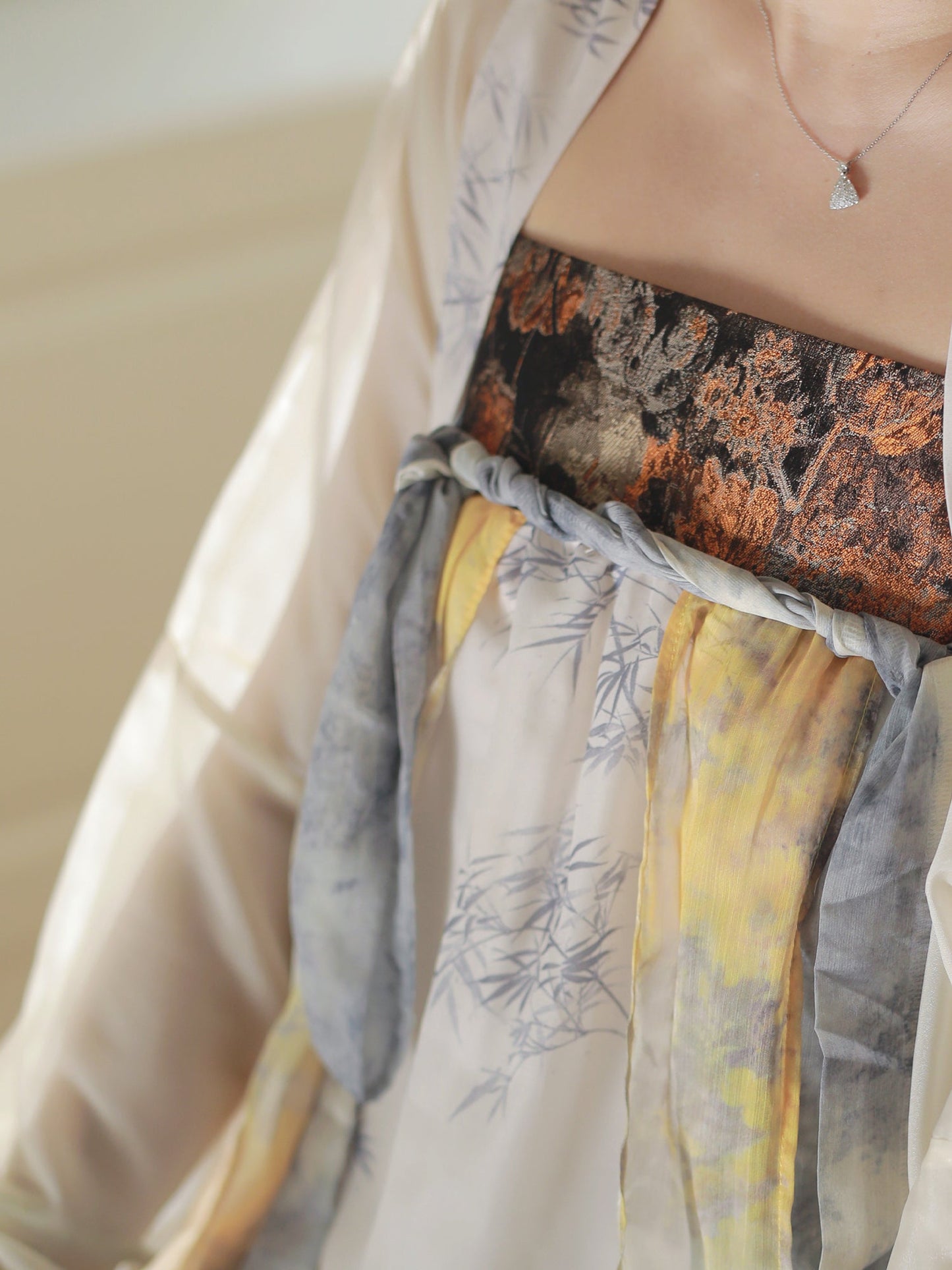 Zhou Meng 周梦 - Tang Dynasty Qixiong Ruqun Style Modern Dress