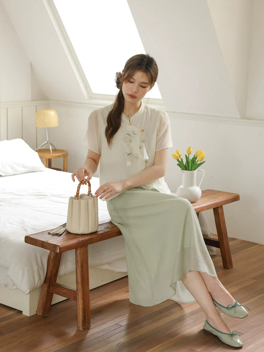 Pear Falling 梨落轻舟 - New Chinese Style Cheongsam Matching Set