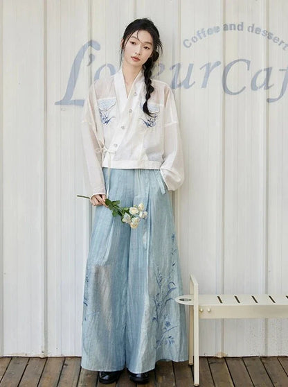 Song Dynasty x Modern Hanfu: Green Chord 青语拂弦 (Preorder)