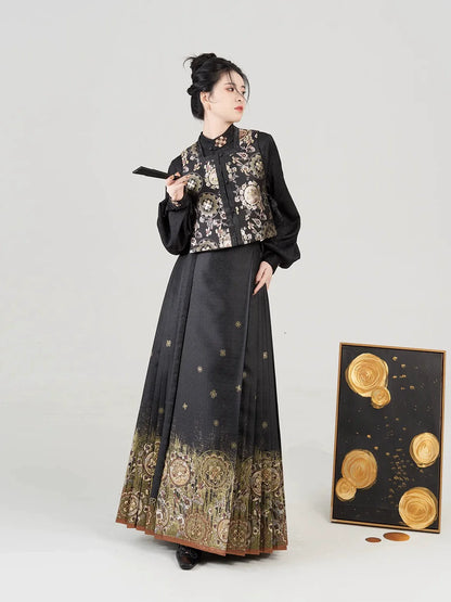 Ming Dynasty Modern Hanfu, Mamianqun, Golden Mirror 金花玉镜 (Preorder)