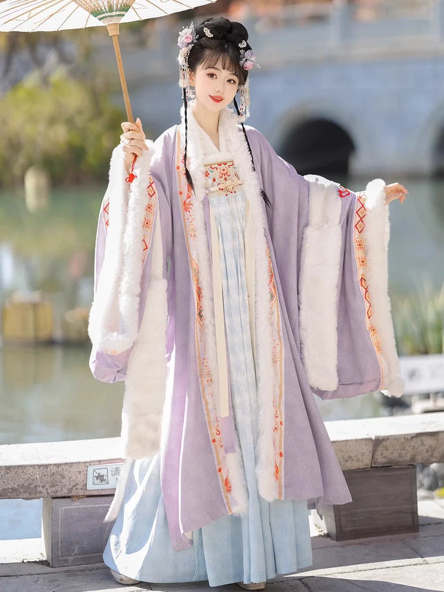 Tang Jinci  唐锦词 - Tang Dynasty Style Qixiong Ruqun for Spring and Autumn