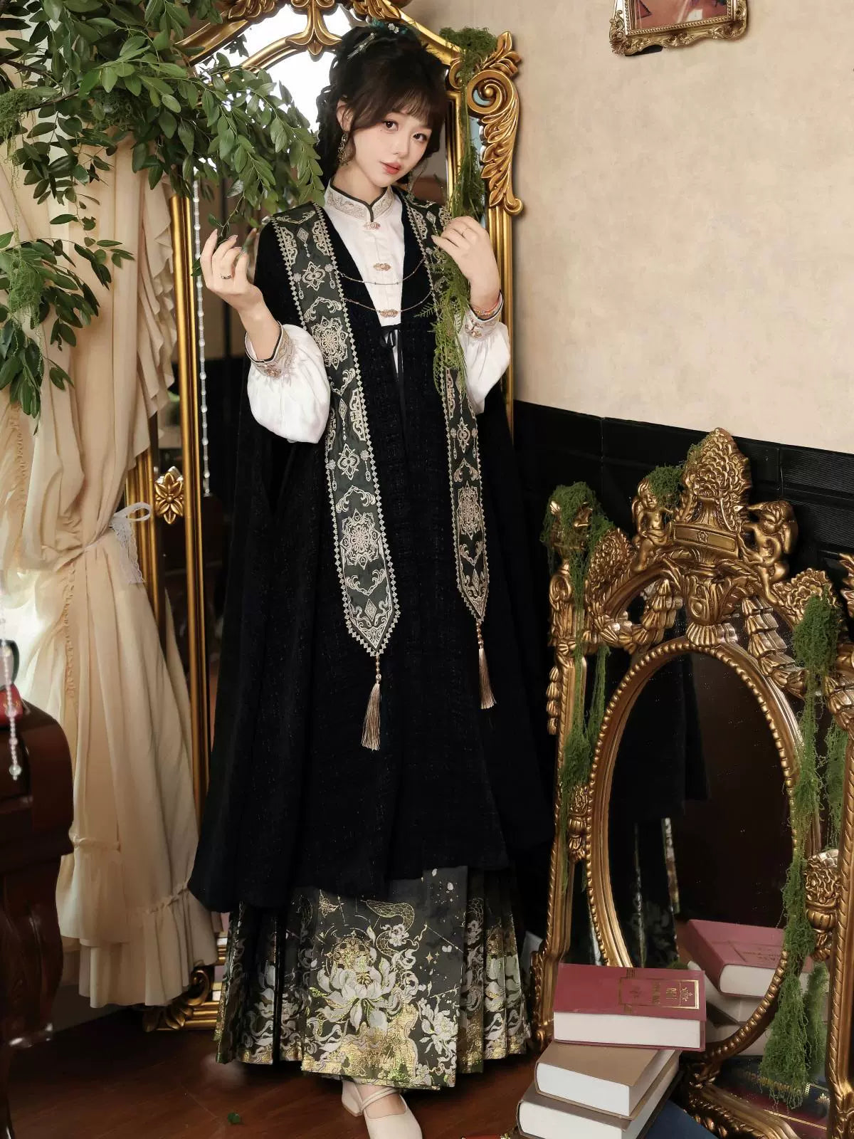 Ming Dynasty Modern Hanfu, New Chinese Style, Mamianqun, Nightmare 青魇 (Preorder)