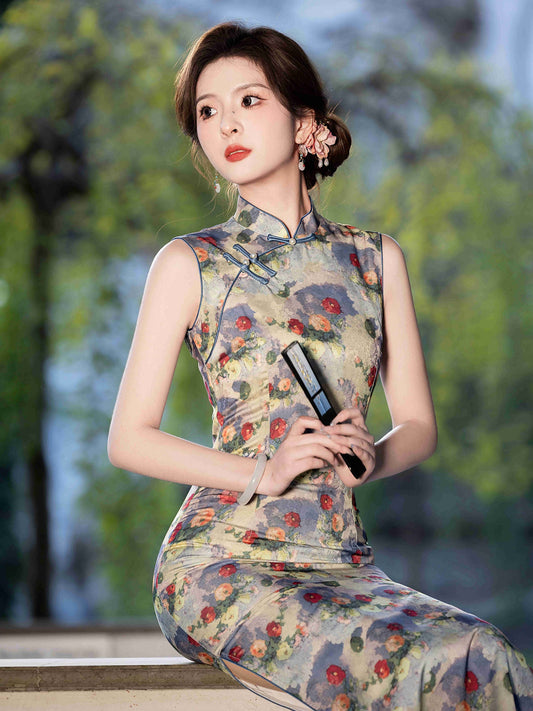 Yi Liuyan 忆榴颜 - Sleeveless Flower Painting Long Cheongsam