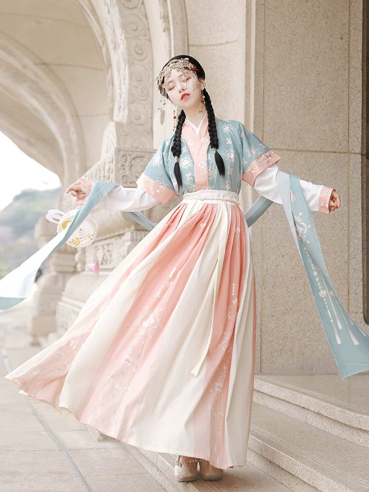 Lantern Fate 灯缘 - Tang Dynasty Style Beizi Qiyao Ruqun