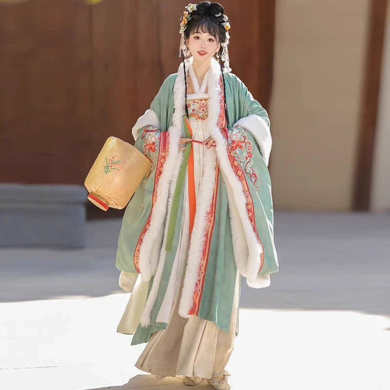 Tang Jinci  唐锦词 - Tang Dynasty Style Qixiong Ruqun for Spring and Autumn